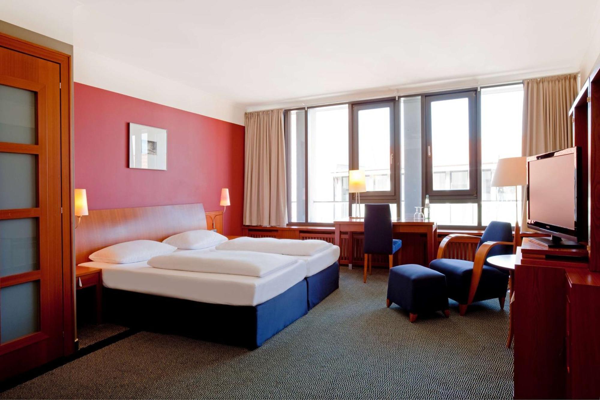 Hotel Vienna House By Wyndham Sonne 4*